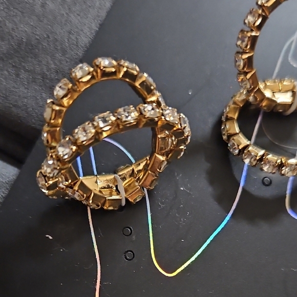 Crystal Avenue Gold Stretchy Crystal Rhinestone Gem Rings Bracelets Jewelry Set - Picture 3 of 6